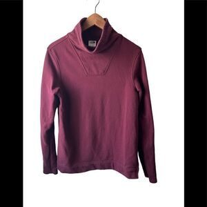 THE North Face burgundy cowl neck hiking light weight sweater medium